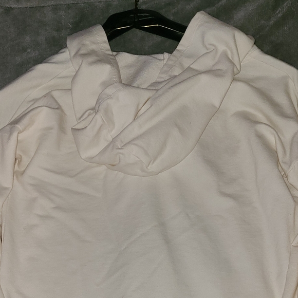 Pullover - Picture 1 of 2